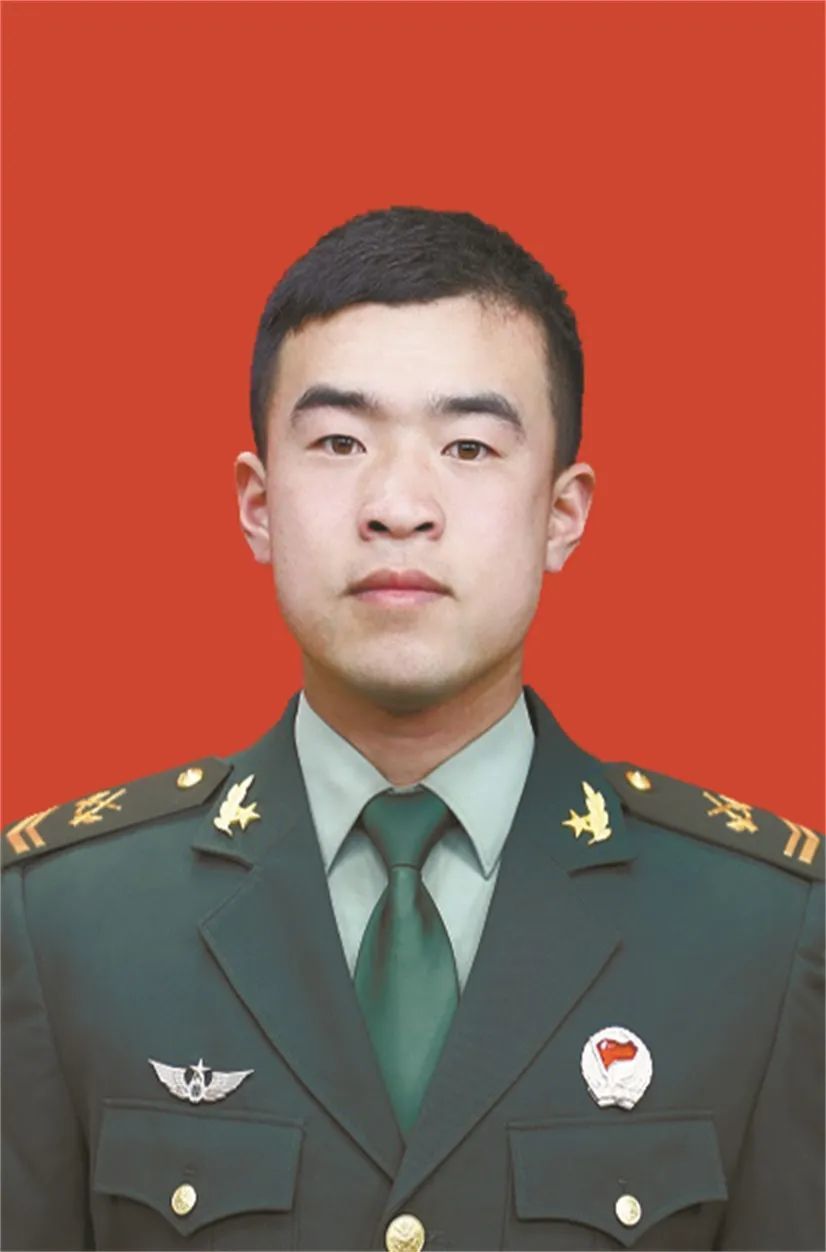景勇第74集团军某旅技师兼驾驶员19陈欢第83集团军某旅作训科中尉参谋