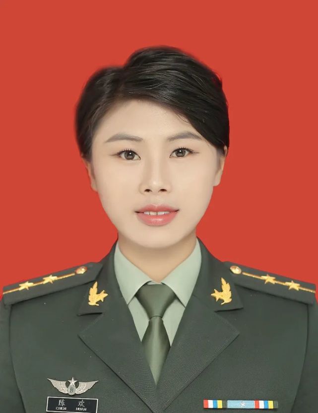 陆军女大校图片