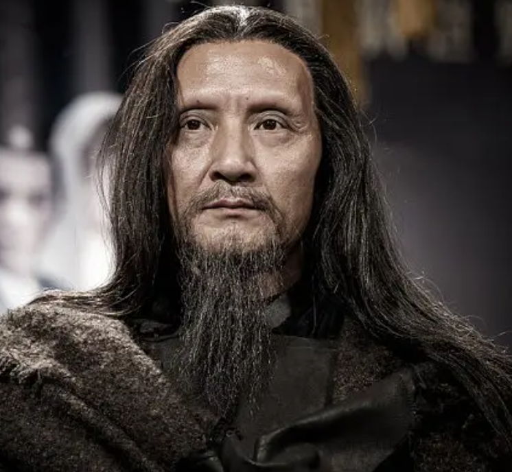 王晶版《天龙八部》杀青,甄子丹胡子拉碴喝到脸红,2位影后抢镜插图9