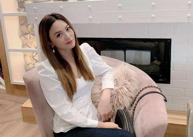 新加坡美人郭妃丽:牡丹仙子,殷素素是经典,看淡名利早早退圈插图19