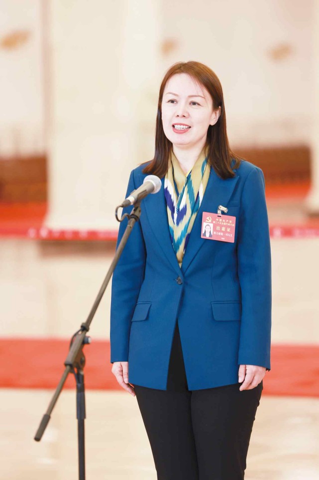 首场党代表通道开启丨祖力亚提·司马义:为世人呈现一个最真实的大美