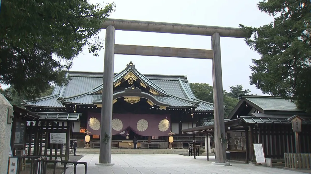 向靖國神社供奉祭品的做法,岸田文雄已經不是第一次做了.