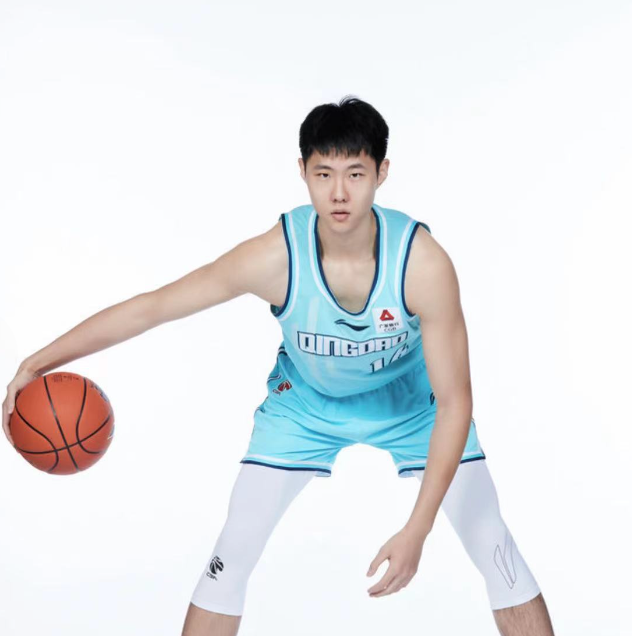 王博麾下,确实是兑现了各自的天赋,不过和当初广东的任骏威任骏飞两