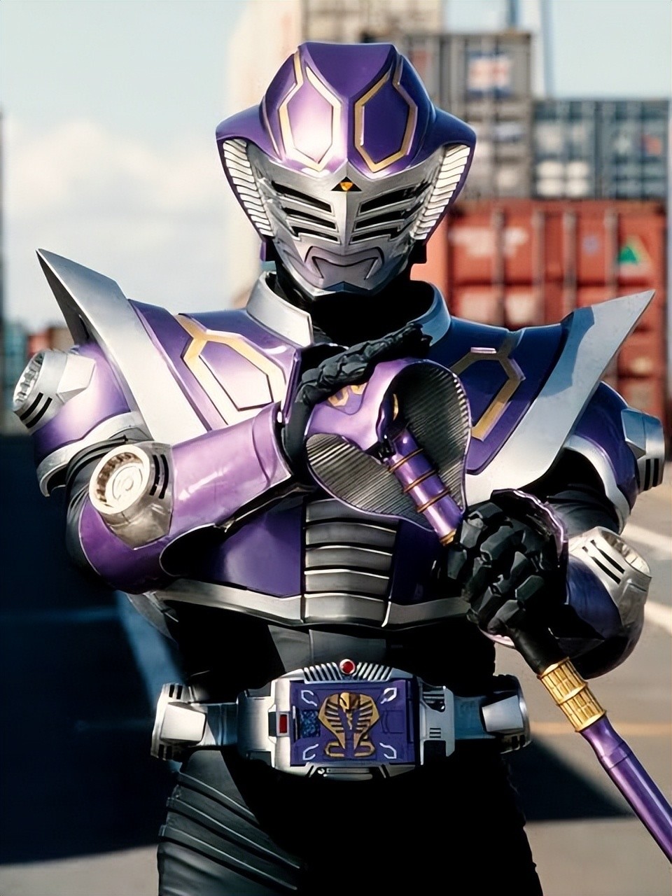 假面骑士王蛇生存形态造型抢先看 法老王风格和味道十足的蛇叔_腾讯