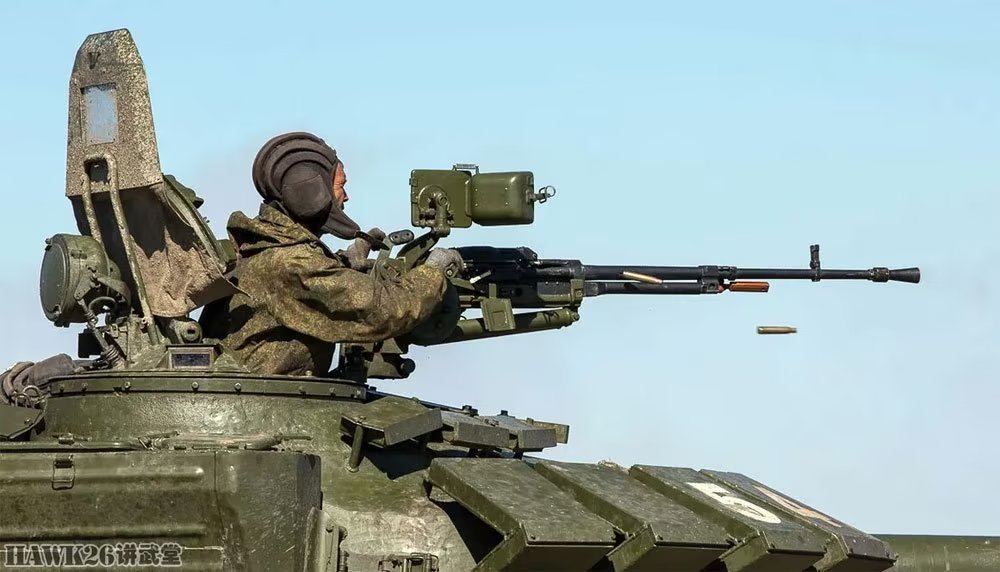 俄军nsv大口径机枪实弹训练 尽管早已开始被取代 但老兵仍在坚持_腾讯