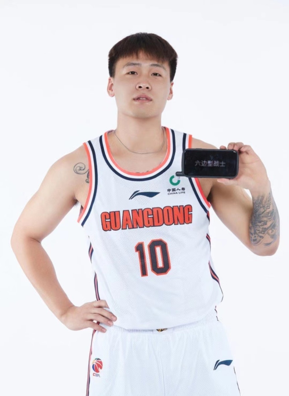 赵睿新赛季的写真照出炉!