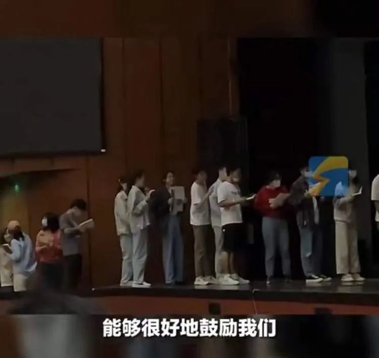 浙商證券研究所所長邱冠華都轉行看AI啦！網友稱見頂信號？英語能力評價