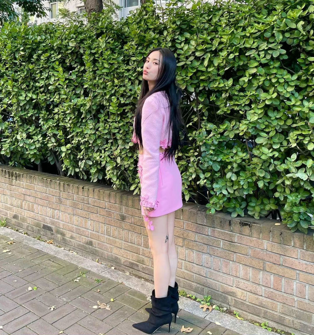 林珍娜nana全身纹身不见?