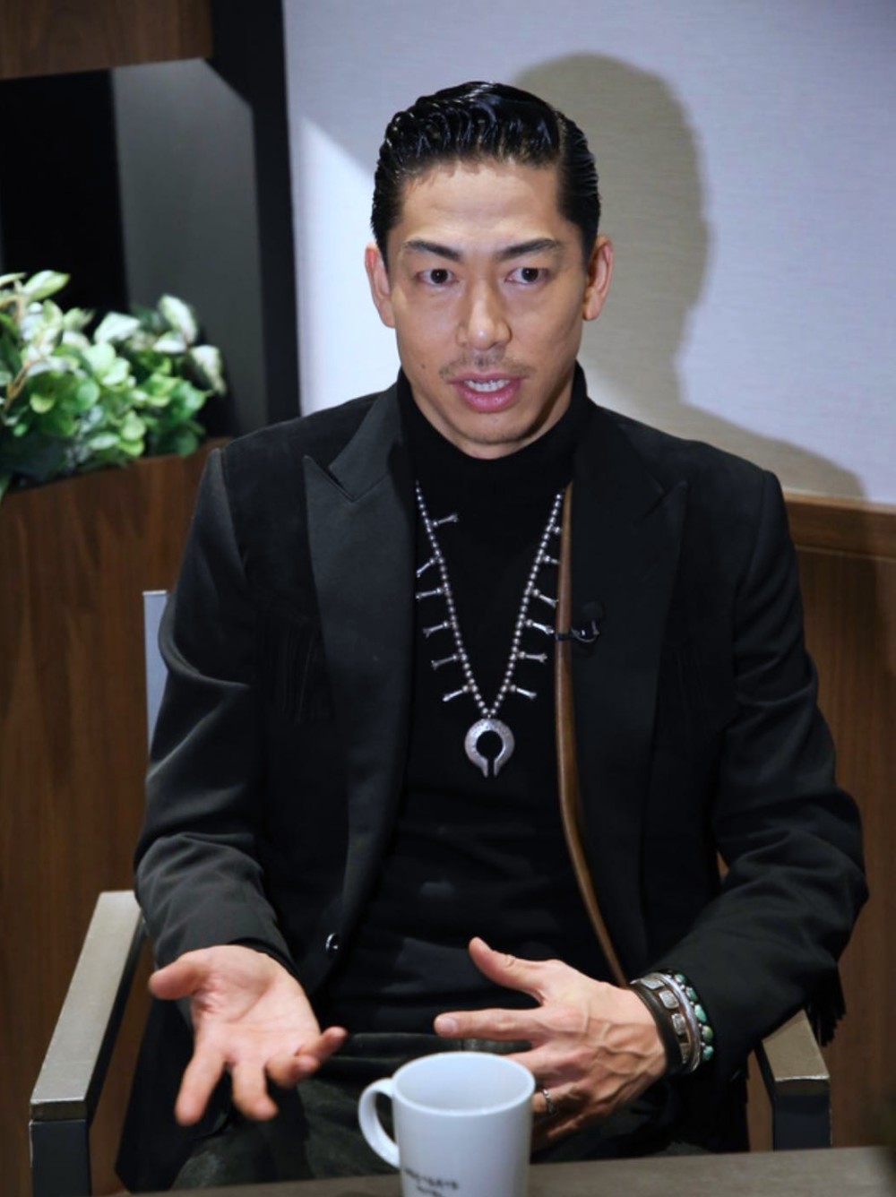 黑泽良平全家宠着志玲婆婆大姑子帮她带娃老公看影片学习育儿