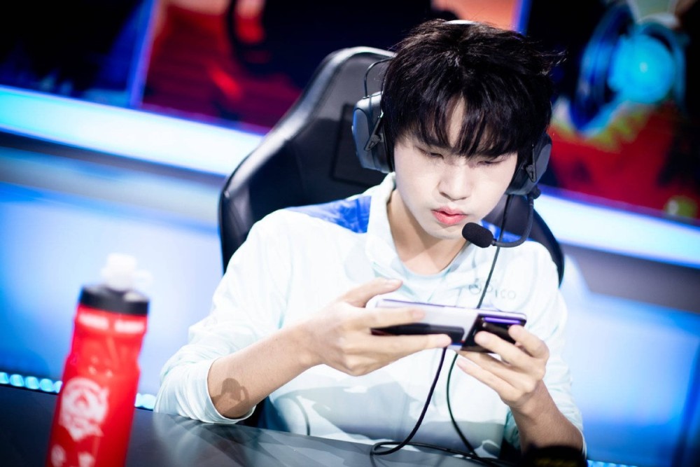 kpl击败榜单前十初晨仍是第一边路仅fly上榜中路一位都没有