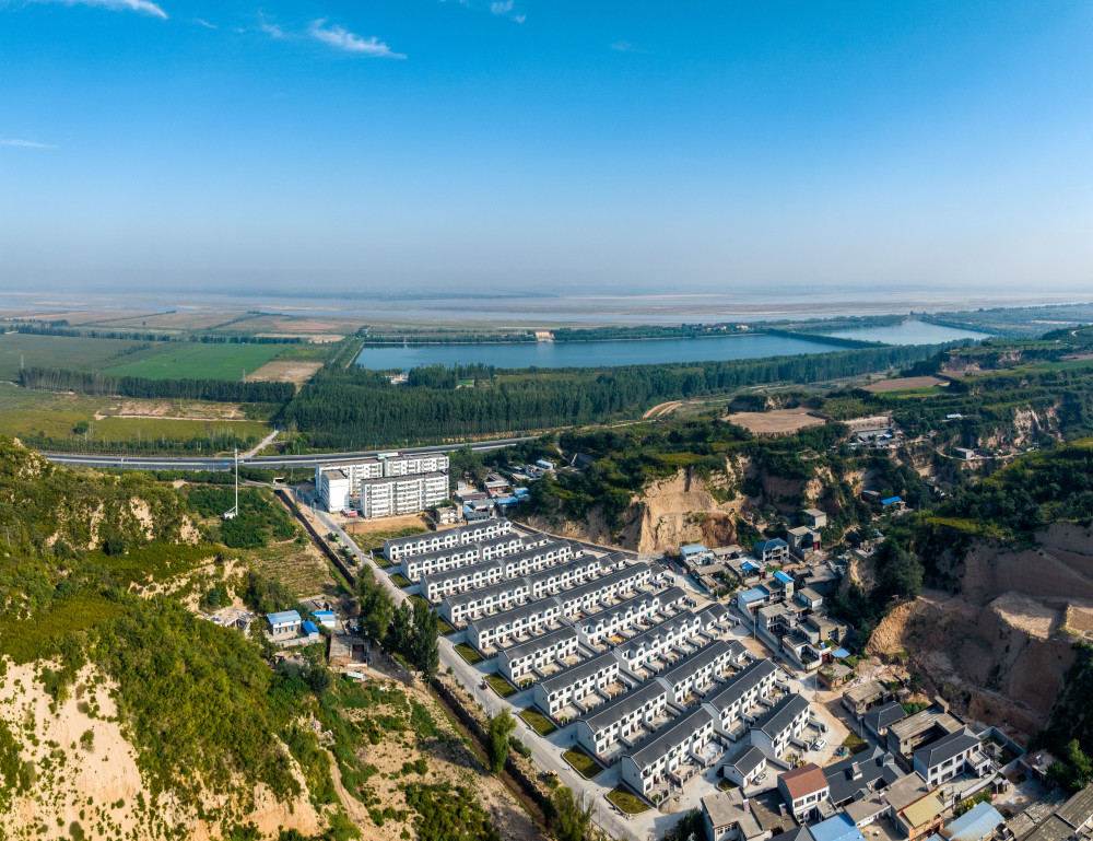 (巩义市河洛镇金口新村)据了解,工程建设从选址就开始面临着不少难题