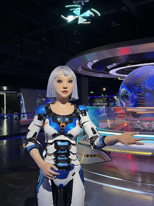 大连金石滩ex未来科技馆仿生机器人 .