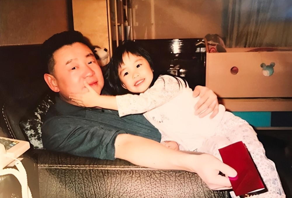 刘銮雄女儿低调庆祝生日！20岁越来越像爸，多才多艺曾夺国际奖项初一音乐上册教案