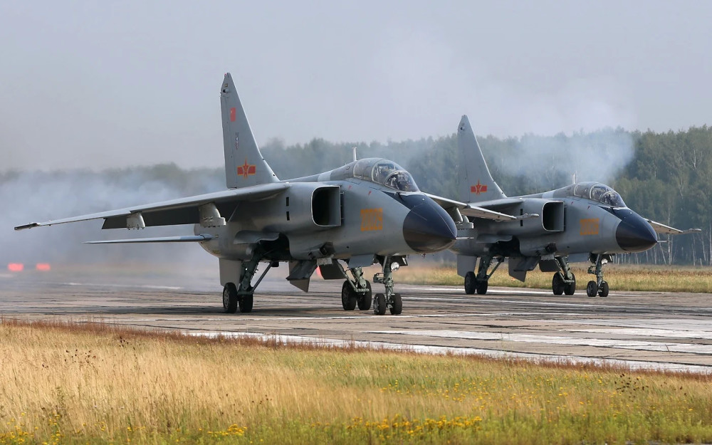 俄军持续轰炸，令乌60000大军反攻受挫，俄大量购买无人机作战