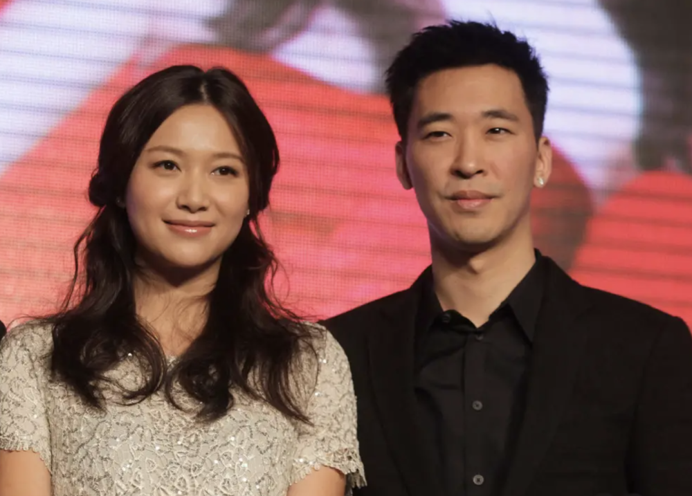 音乐制作人张亚东,演员黄觉有过感情纠葛,徐静蕾是典型的"北京大飒蜜"