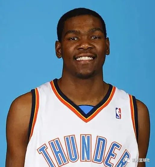 杜兰特历年定妆照一览:从07到22,不变的是他依旧帅气的容颜_腾讯新闻