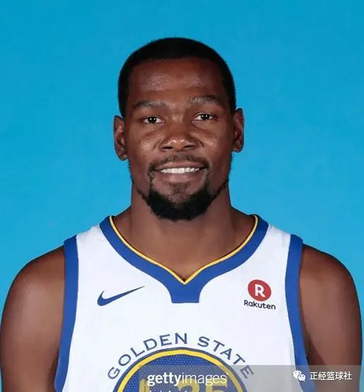 杜兰特历年定妆照一览:从07到22,不变的是他依旧帅气的容颜