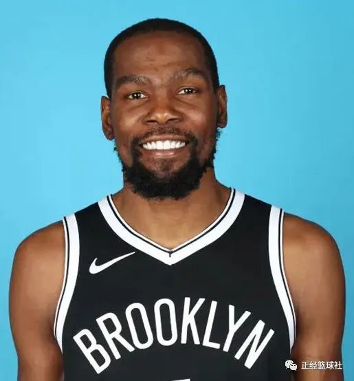 杜兰特历年定妆照一览:从07到22,不变的是他依旧帅气的容颜