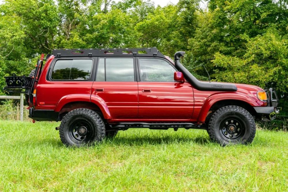 情怀售价14万5|一台改装到极致的丰田老80_腾讯新闻