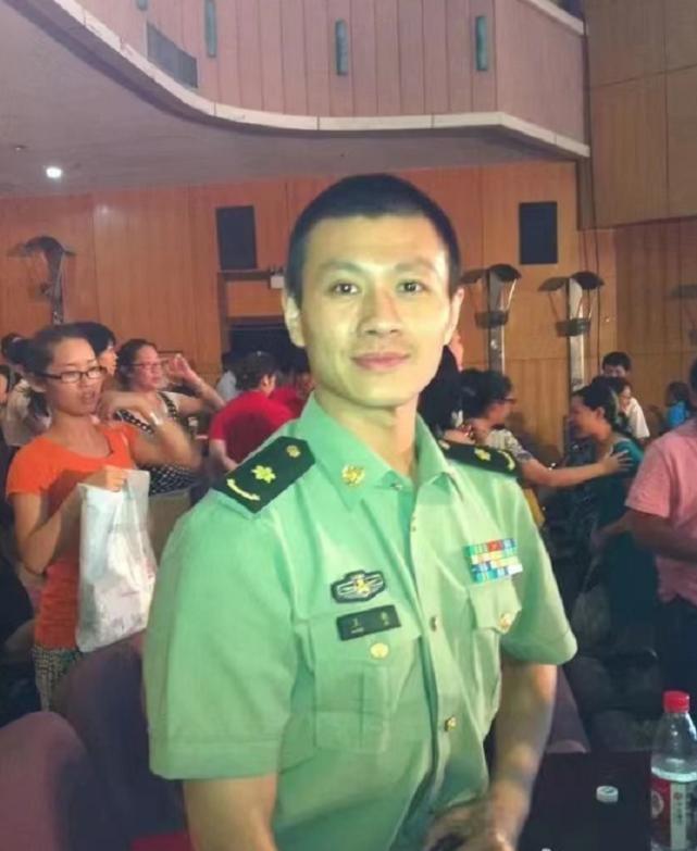 44岁舞蹈演员王迪抑郁症去世,杨丽萍悲痛悼念,去世前还在彩排舞台剧