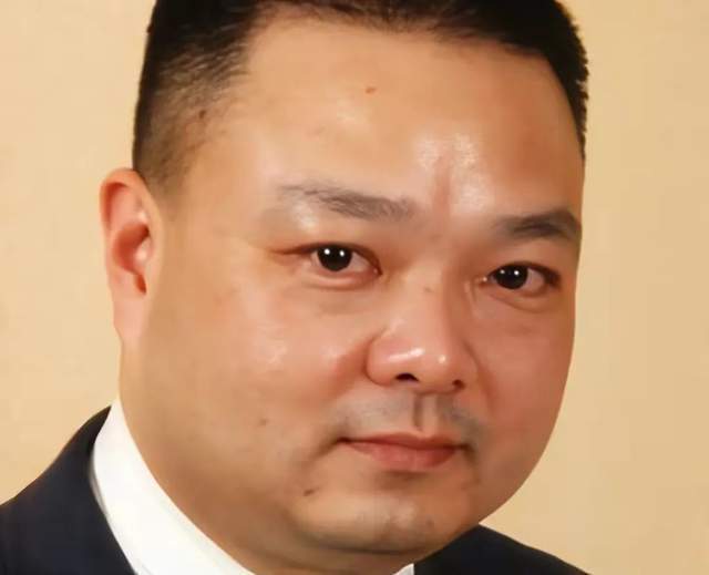 华为太子爷任平:他是任正非唯一的儿子,却因"平庸"被外界质疑