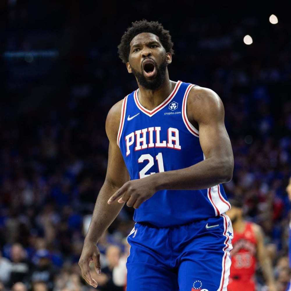 76人开局连败两大罪臣大帝无统治力最富裕的仗里弗斯打不明白