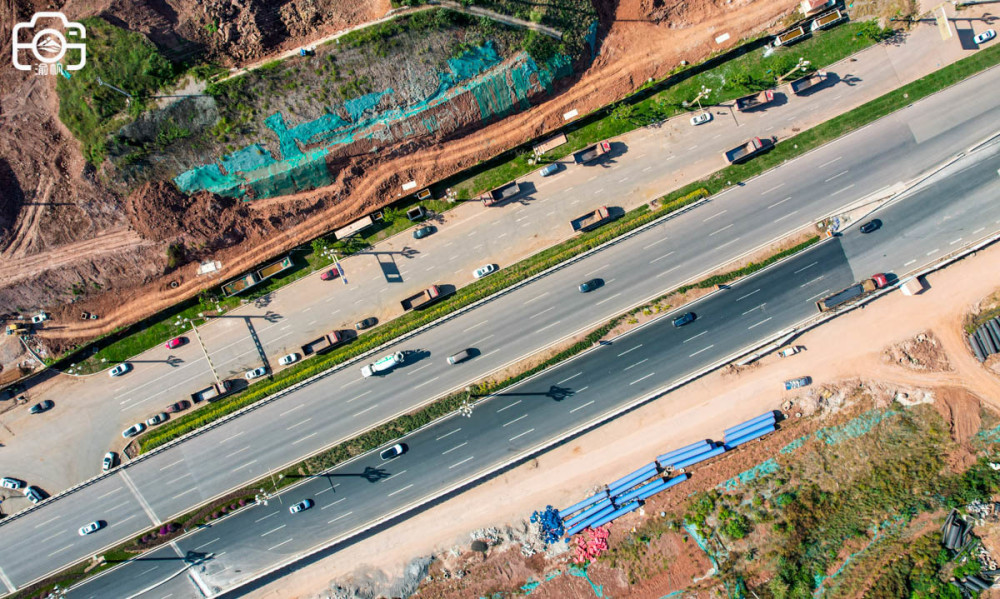 重庆最宽最长的城市主干道,双向16车道,66公里长,比肩天府大道_腾讯