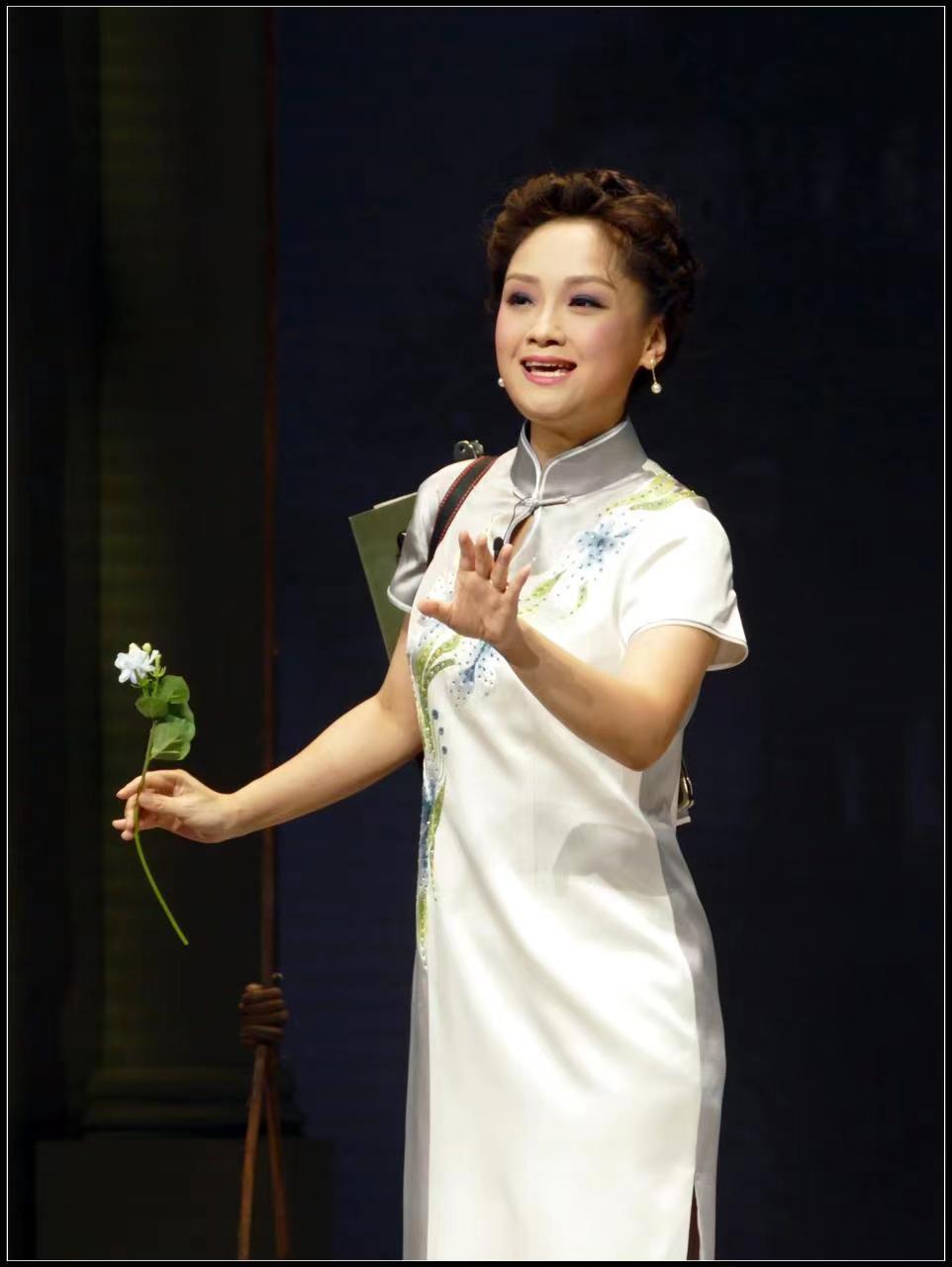 世界名著《简·爱》用沪剧怎么演?写意中国风展现上海风情_腾讯新闻