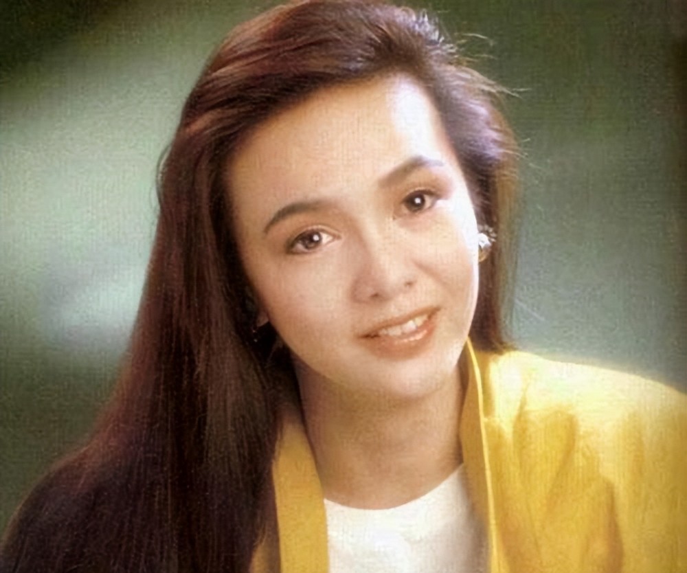 太可惜!65岁郑裕玲宣布约满离开tvb,三大台柱仅剩汪明荃未离巢插图3