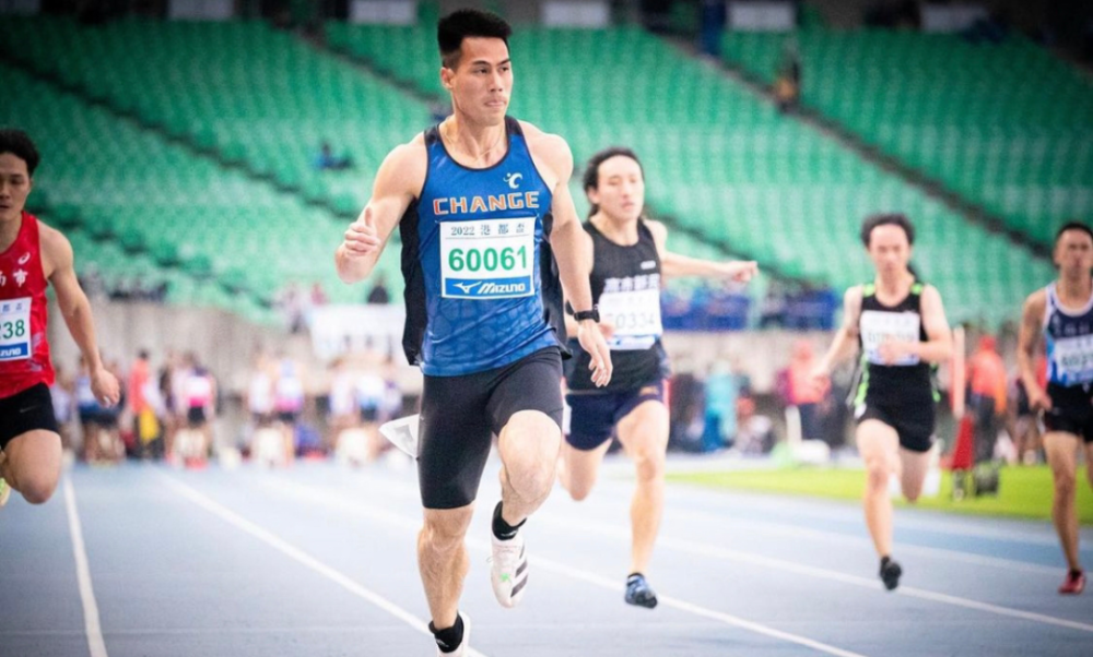 杨俊瀚逆风1米飙出10秒18,本赛季中国最强飞人_腾讯新闻