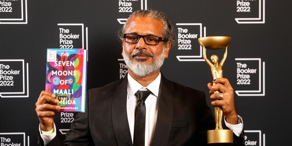 布克奖得主卡鲁纳蒂拉卡:战争的可怕之处在于正常化战争|文化周报