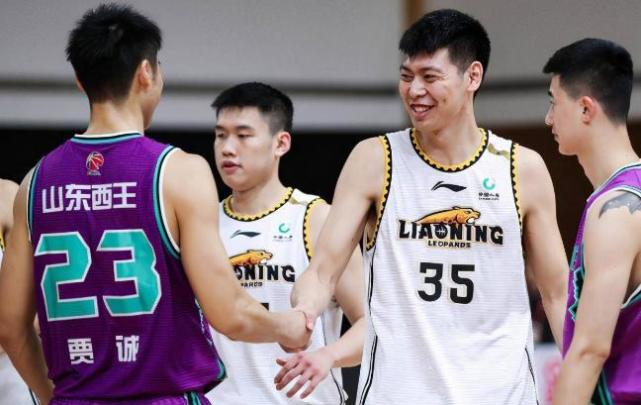 辽篮旧将被王晗弃用,或告别山东男篮,投奔郭士强-腾讯新闻