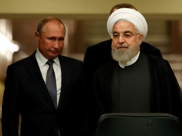 伊朗一家的武器进入俄罗斯，就让西方这般紧张了题目呈现并列关系且和单数名词并列