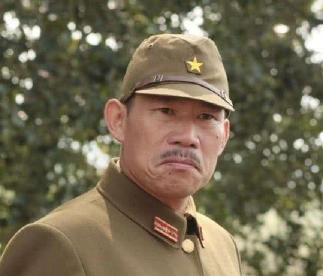 杨清文当年他演过不少抗日剧反派角色,《杀虎口》里的山崎,《永不磨灭