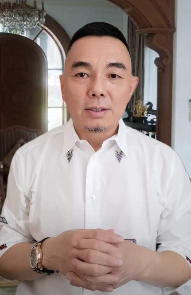 李湘前夫李厚霖罕露面,面容消瘦被赞变帅,皈依佛门多年仍未再婚