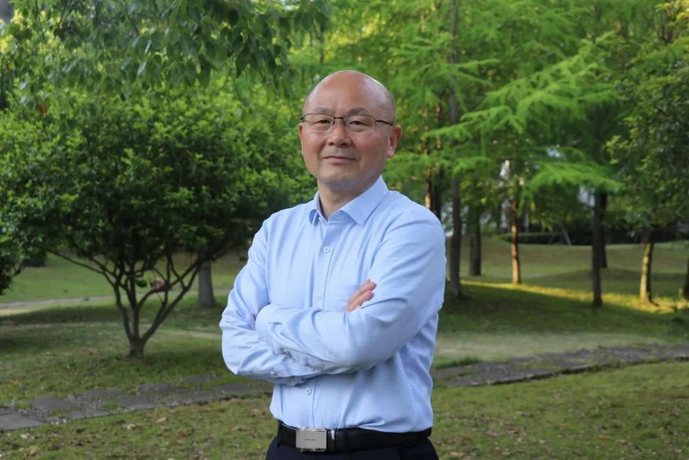 我眼中的遂昌家园|陈万平:40年较劲"一张纸",见证遂昌产业飞跃发展