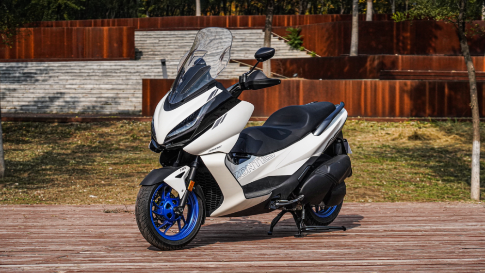 升仕350e新车尝鲜-腾讯新闻