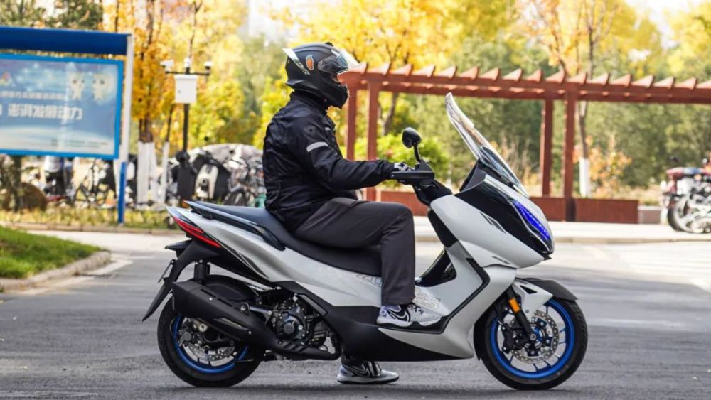 巨能装升仕350e新车尝鲜