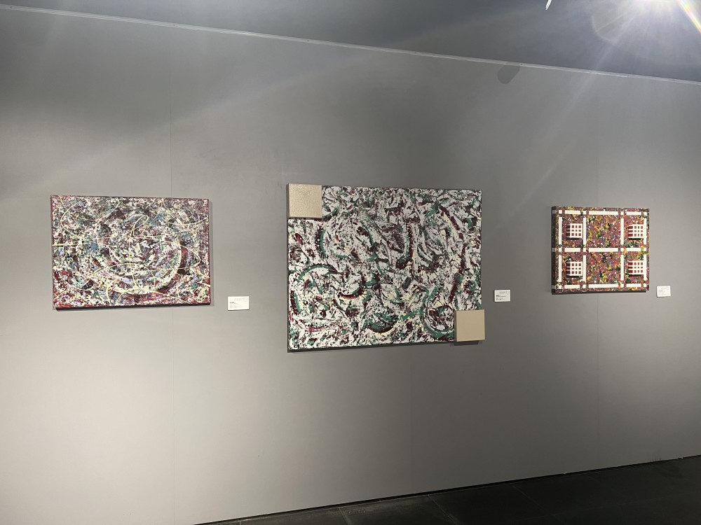 “听见色彩”匈牙利艺术家木兰个人作品展在沪展出_腾讯新闻