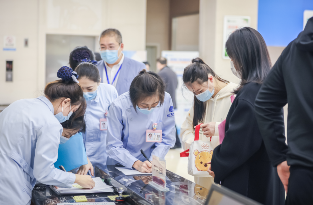 开通转诊北京就医绿色通道！北京专家团进驻威海盛丁莲华医院