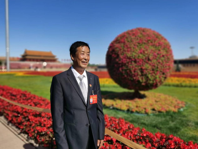 山西省灵丘县下车河村党支部书记王春生态好了乡村才能发展得更好