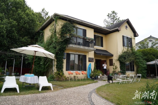 在精品民宿的带动下,莲花镇的规模农庄,采摘农业,特色养殖,休闲体验