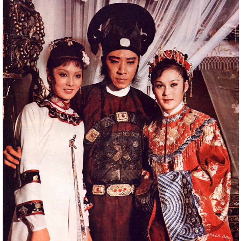 88岁杨群因病去世,曾经名气比肩谢贤,成龙给他当配角_腾讯新闻