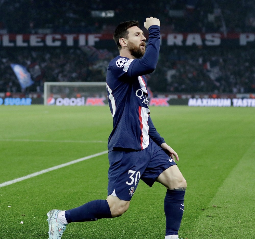 获98分35岁梅西险双帽当选欧冠官方mvp31场不败平生涯纪录