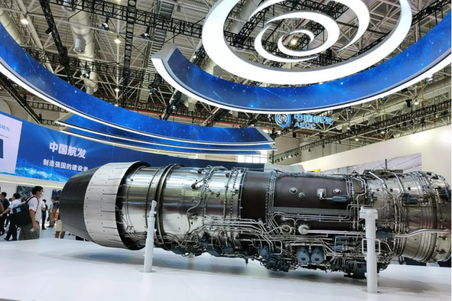 中国三转子涡扇发动机图片