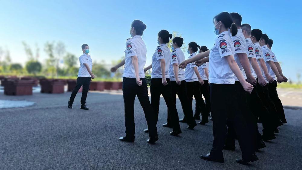 东营机场安检护卫筑牢空中防线