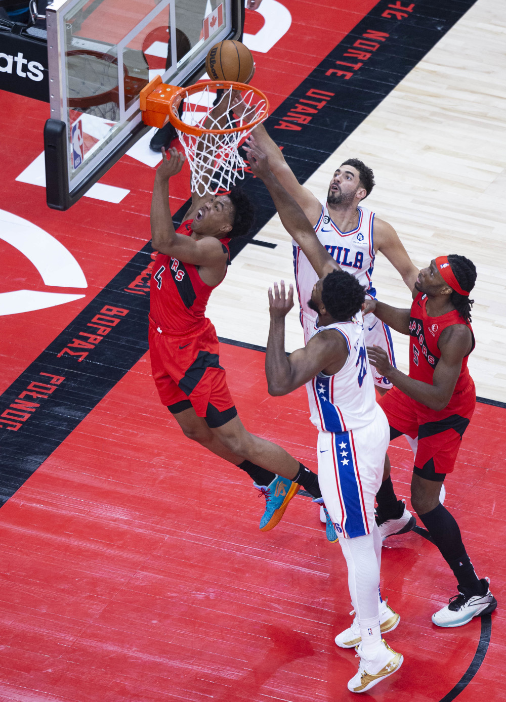 (体育)篮球——nba常规赛:猛龙队胜76人队