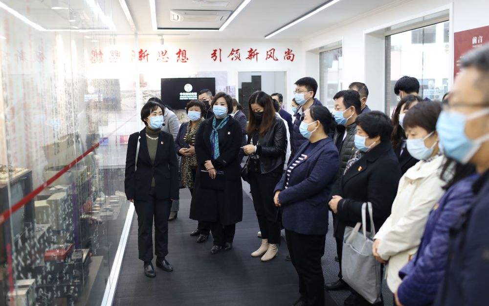 海淀區(qū)開展“黨代表傳遞黨的二十大好聲音”系列活動訂餐的電話接聽培訓八下英語單詞朗讀