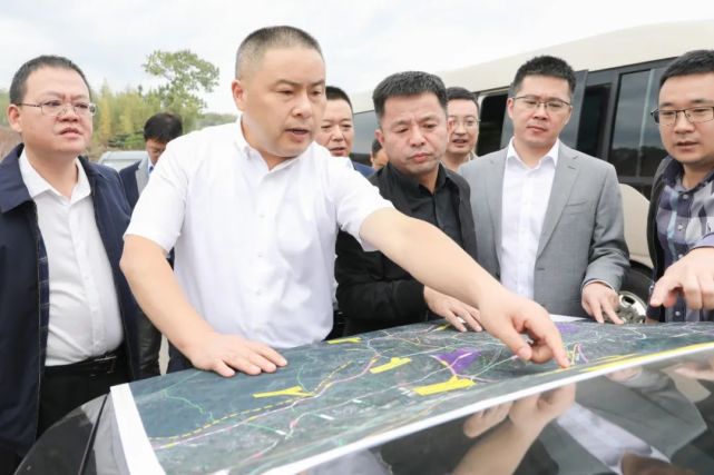 毛世梁调研交通项目建设工作强化项目储备提升沿线风貌为高质量发展