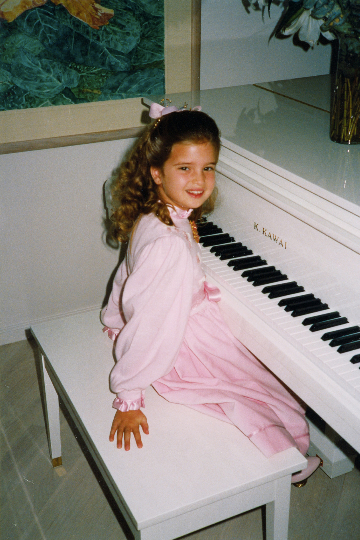 伊万卡养成记:"霸总"妈妈不准她炫富!天王杰克逊跟她这么亲?